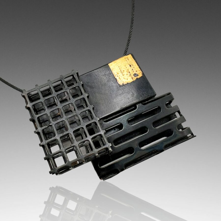 Spatial Pendant