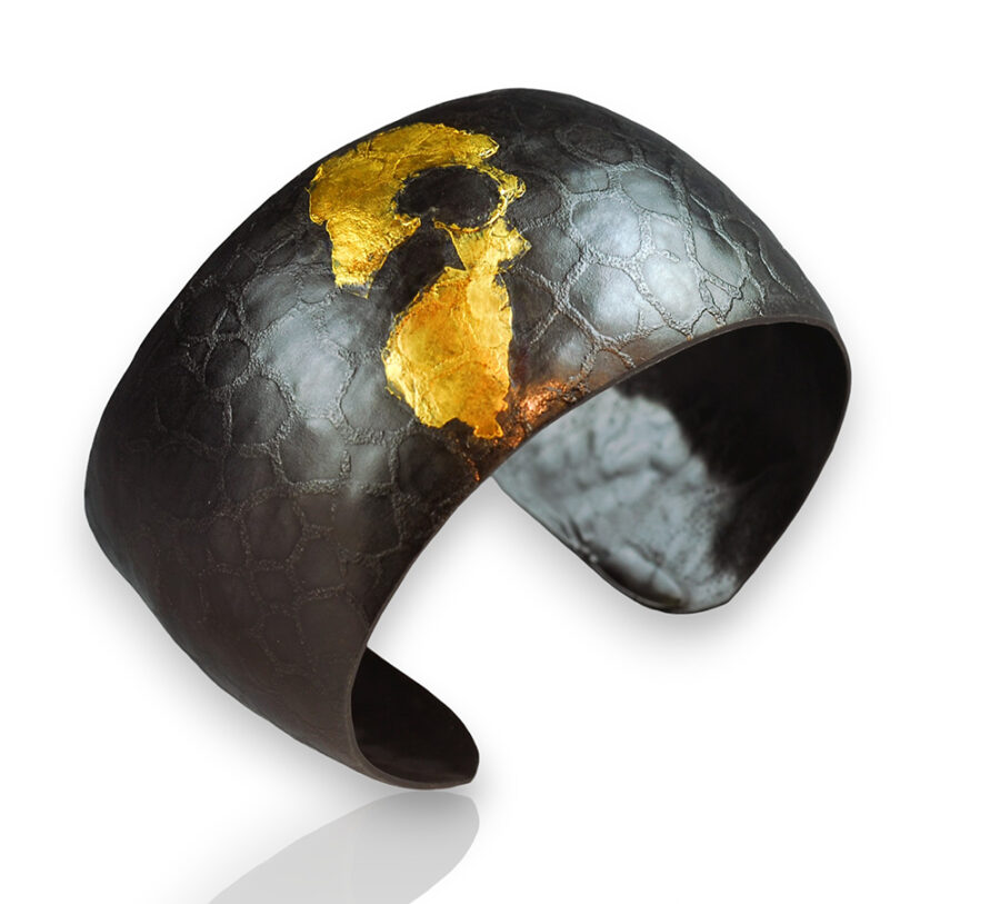 Refraction Cuff