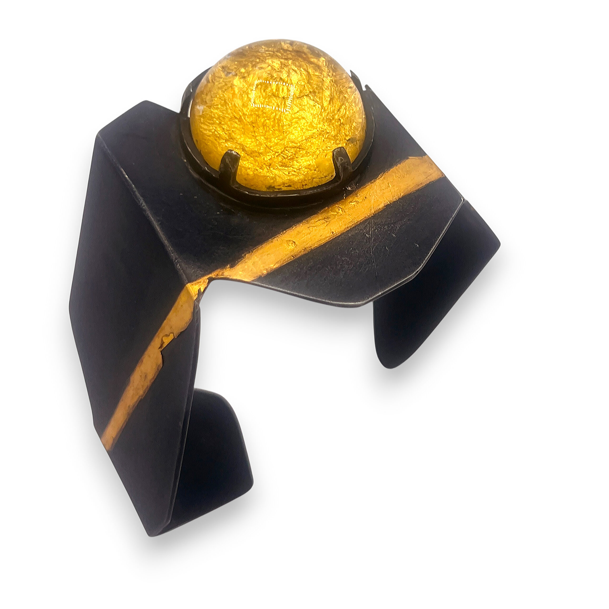 Kaku (角 Angle / Corner) Cuff