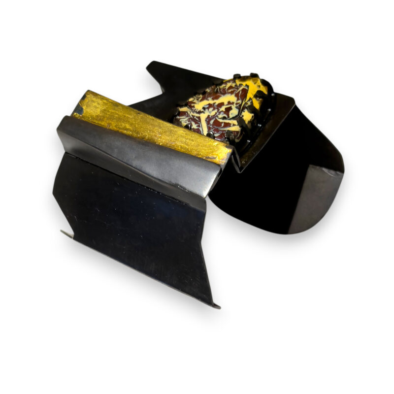 Magatta (曲がった Bent) Cuff
